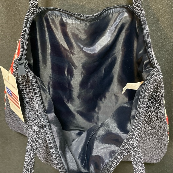 Chateau American Flag Red White Blue Crochet Purse Handbag Bag USA Patriotic NWT - Picture 6 of 7